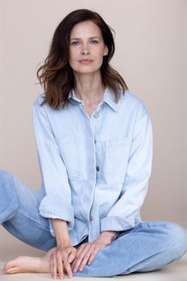 Nicole-23