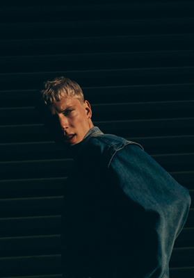 Bastian-33
