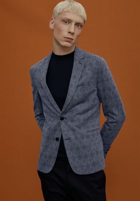 Bastian-26